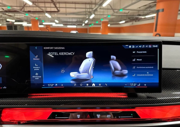 BMW Seria 7 cena 689000 przebieg: 4151, rok produkcji 2023 z Toruń małe 562